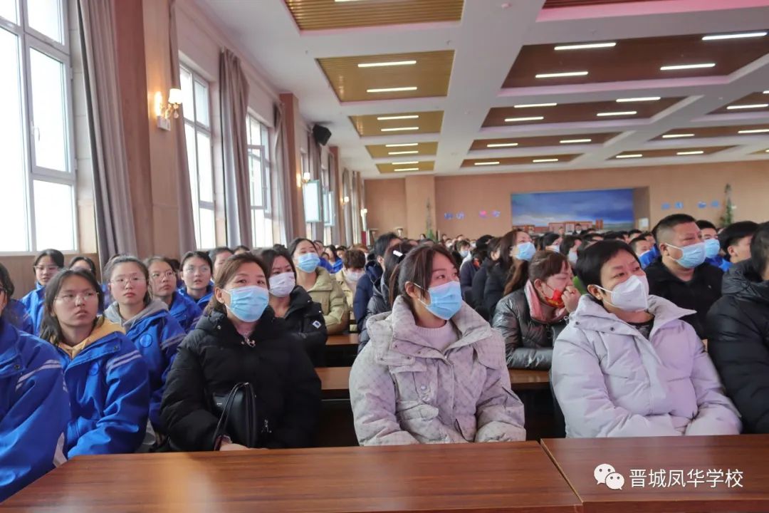 灯塔已点亮，只管踏浪前行